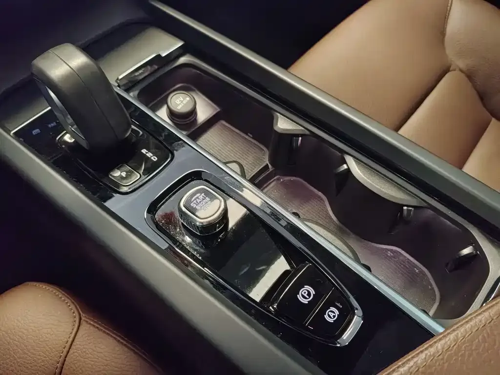 Volvo S60 2022 из CN, фото 9