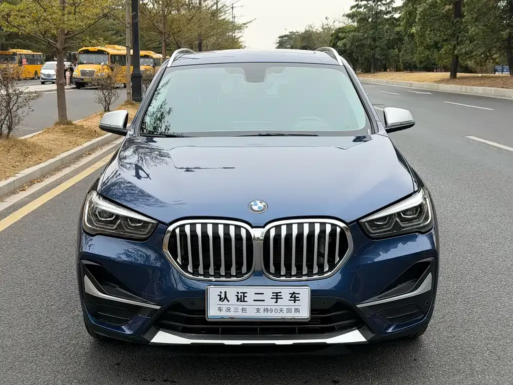 BMW X1 — фото 9