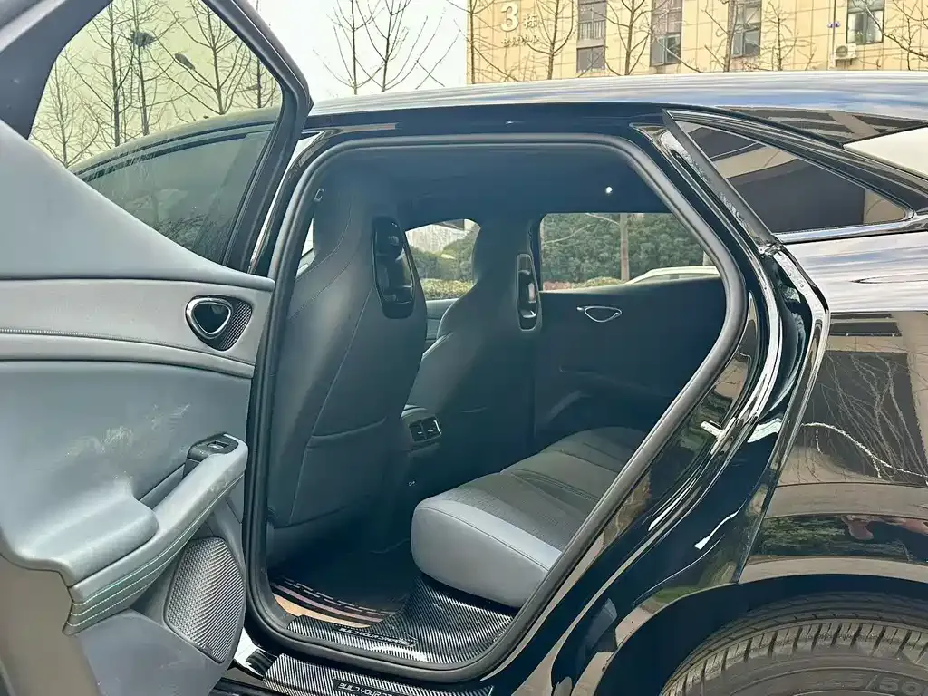 BYD Seal 06GT 2025 из CN, фото 9