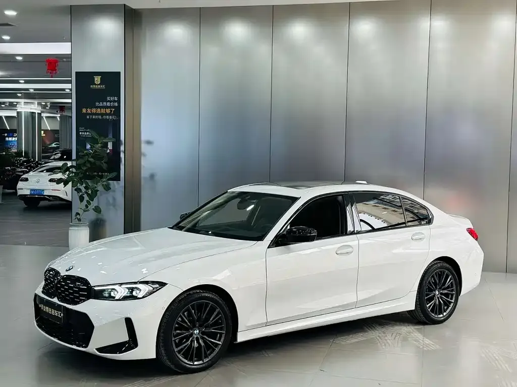 BMW 3 Series 2023 из CN, фото 1