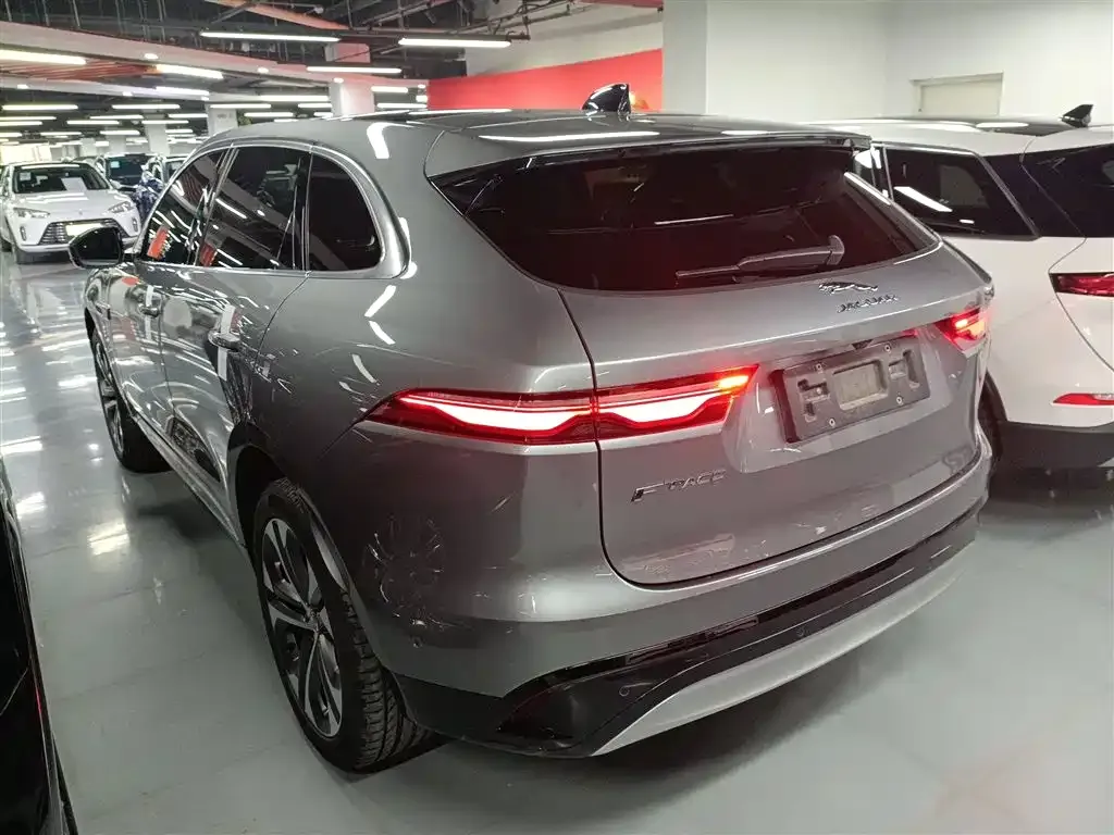 Jaguar F-PACE 2023 из CN, фото 10