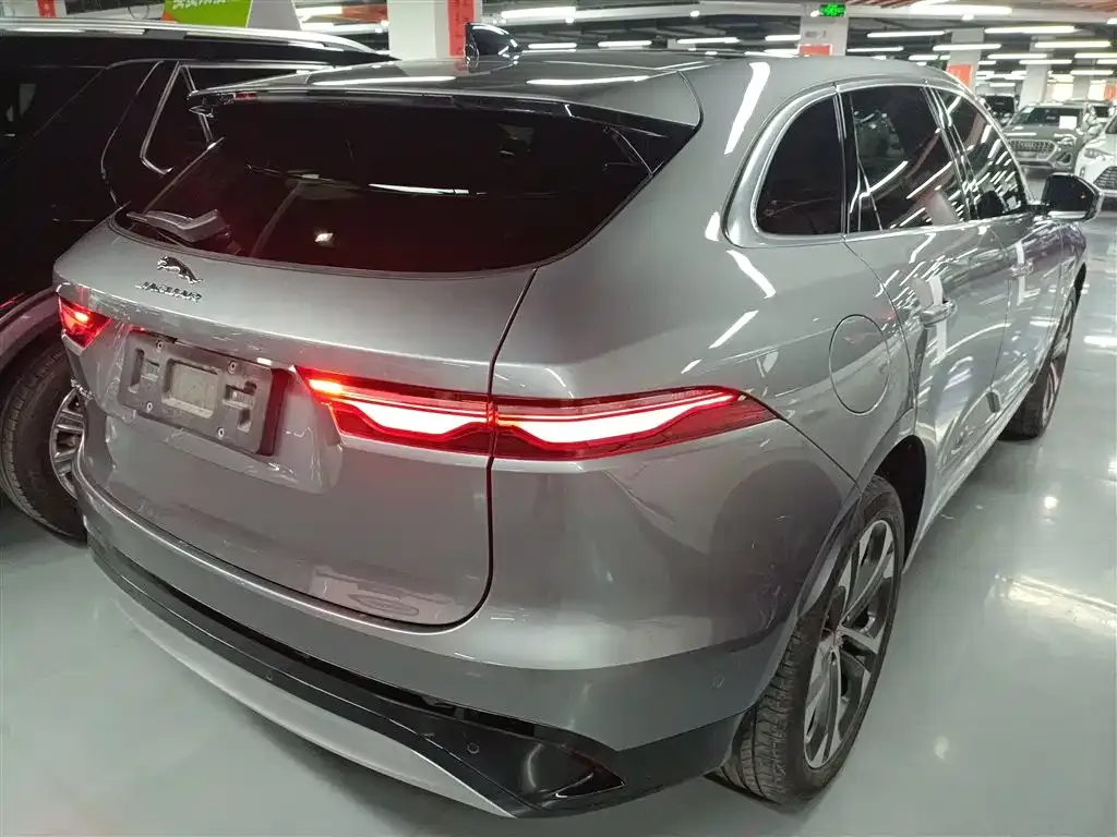 Jaguar F-PACE 2023 из CN, фото 2
