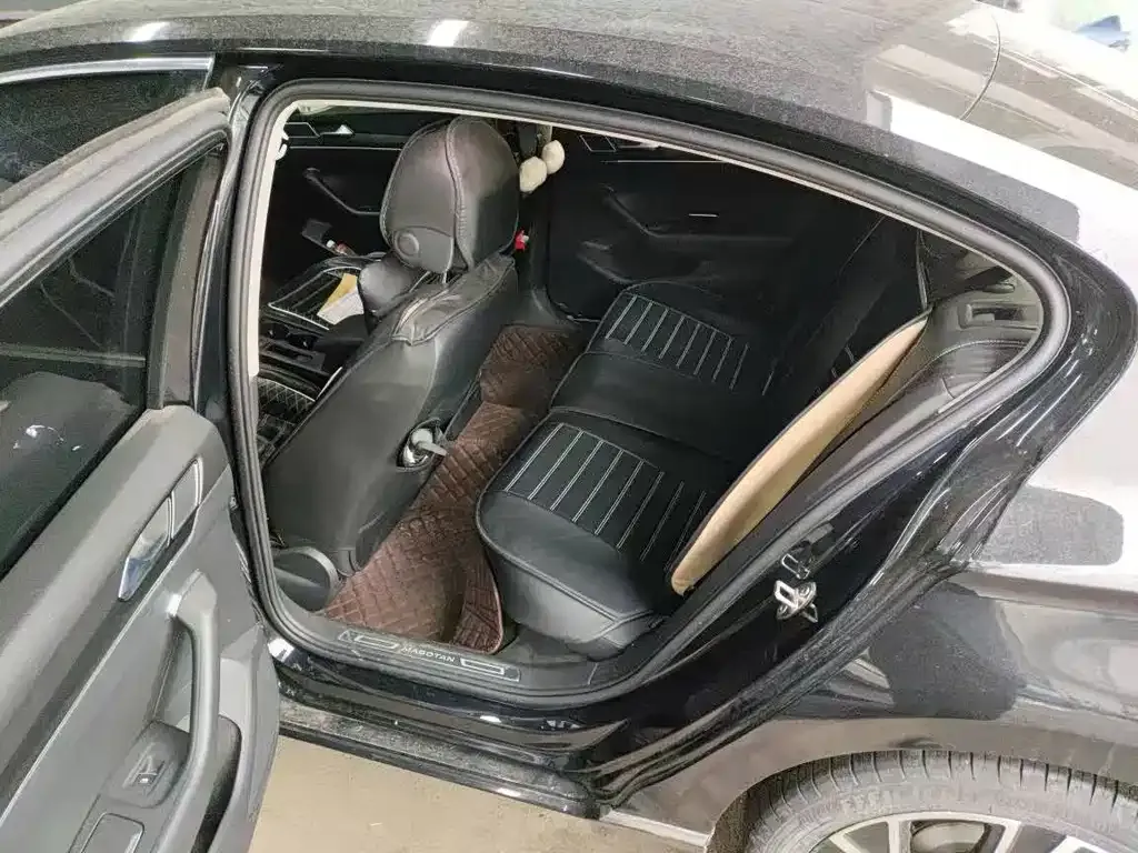 Volkswagen Magotan 2022 из CN, фото 4
