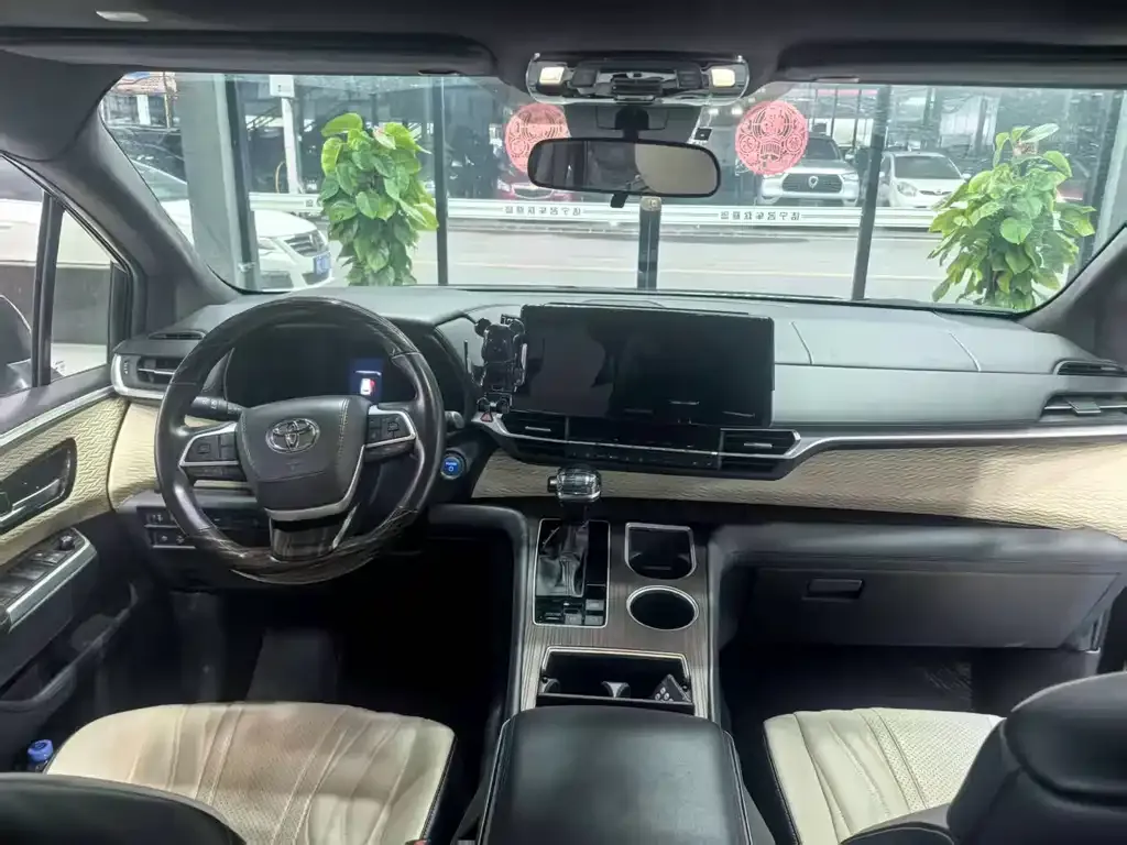 Toyota Sienna 2023 из CN, фото 7