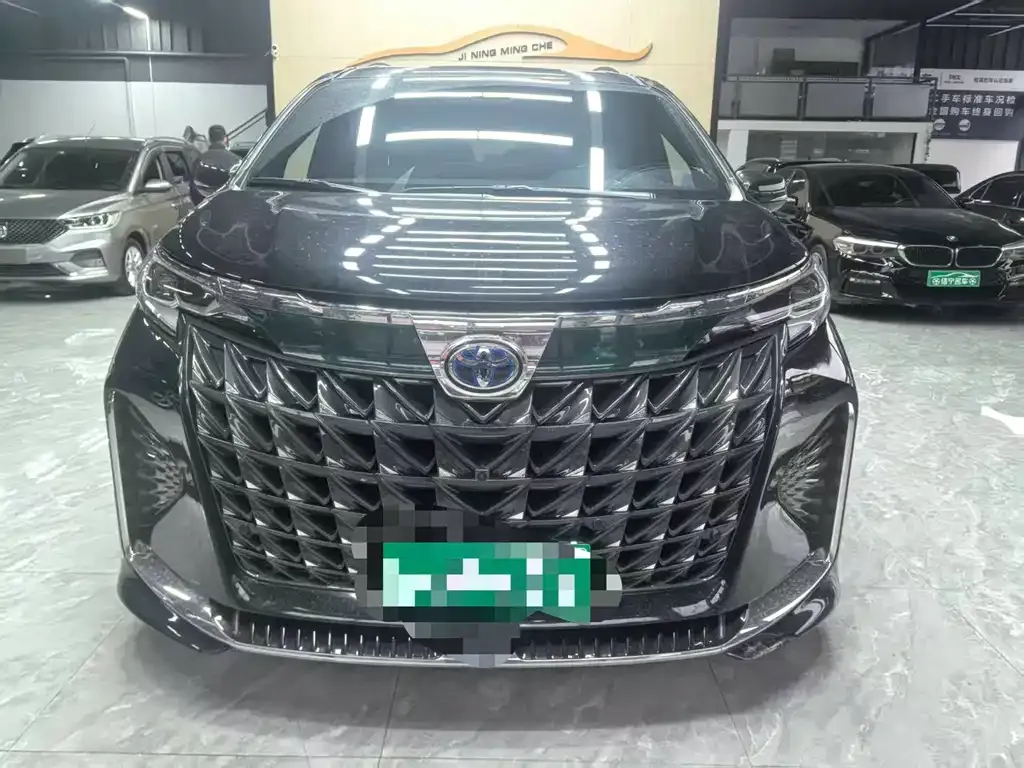 Toyota Sienna 2023 из CN, фото 4