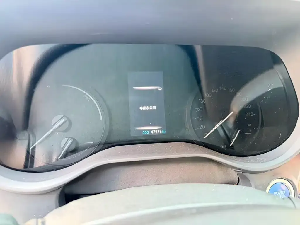 Toyota Sienna 2023 из CN, фото 2