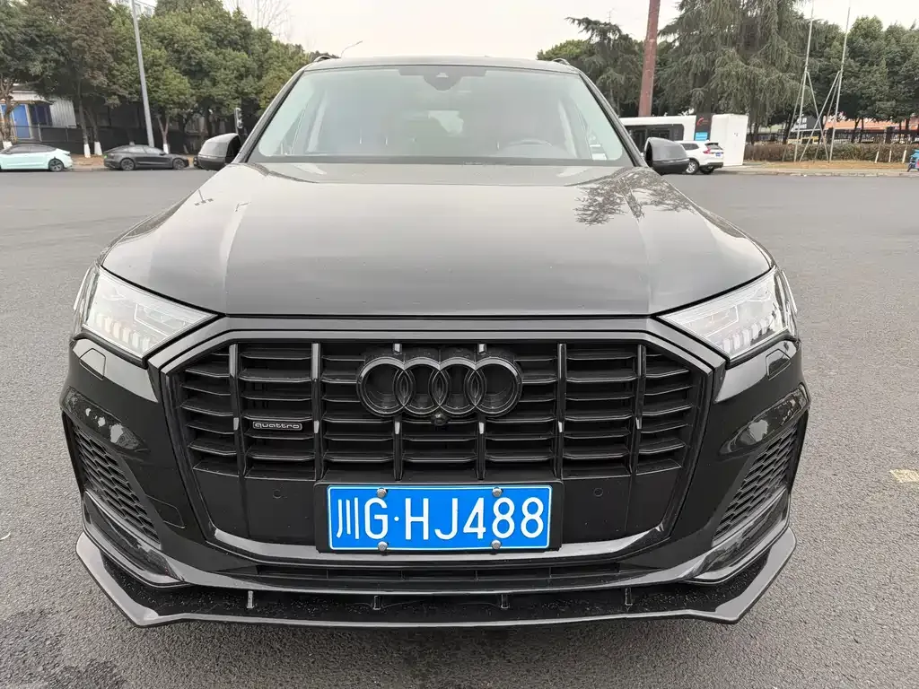Audi Q7 2022 из CN, фото 3