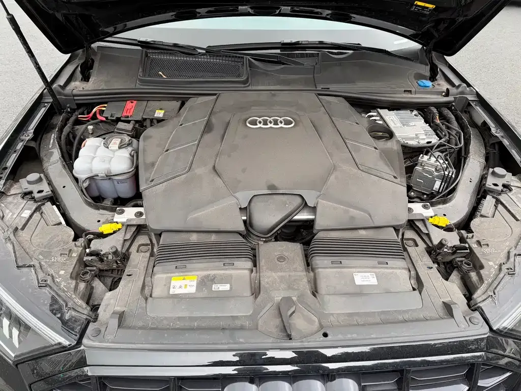 Audi Q7 2022 из CN, фото 5