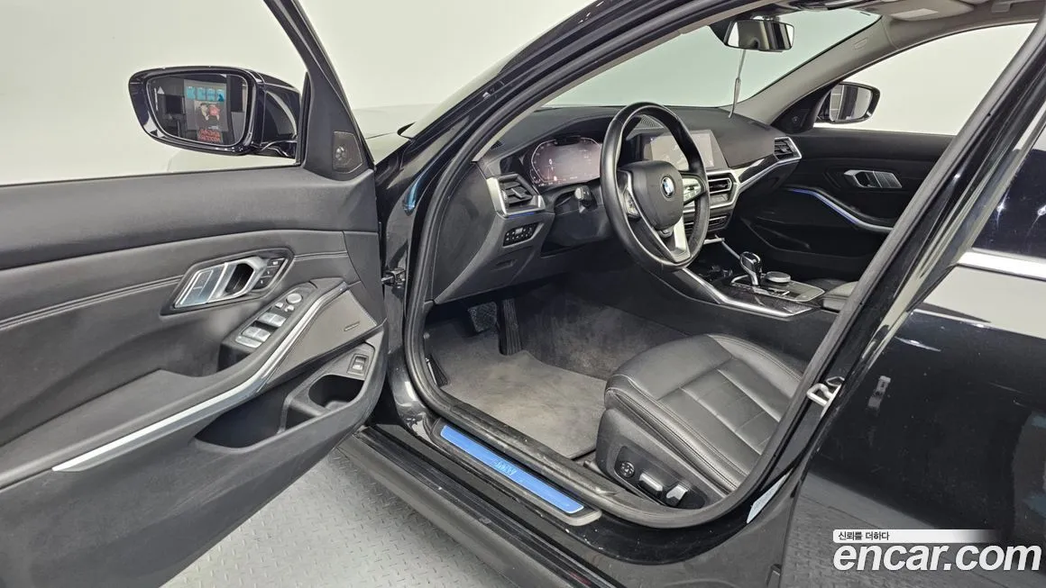 BMW 3-Series 2021 из KR, фото 8