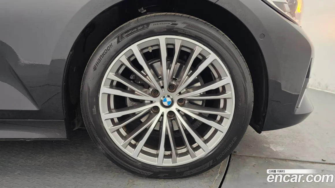 BMW 3-Series 2021 из KR, фото 6
