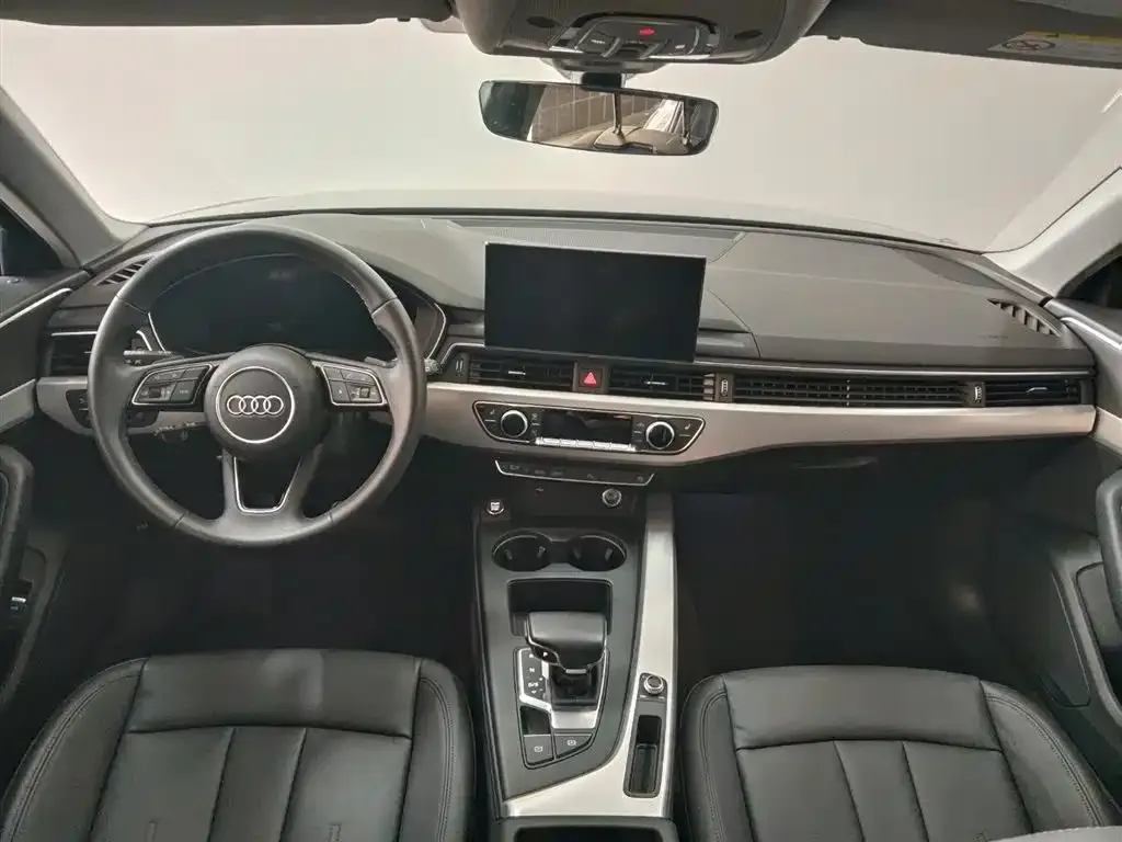 Audi A4 (Import) — фото 7