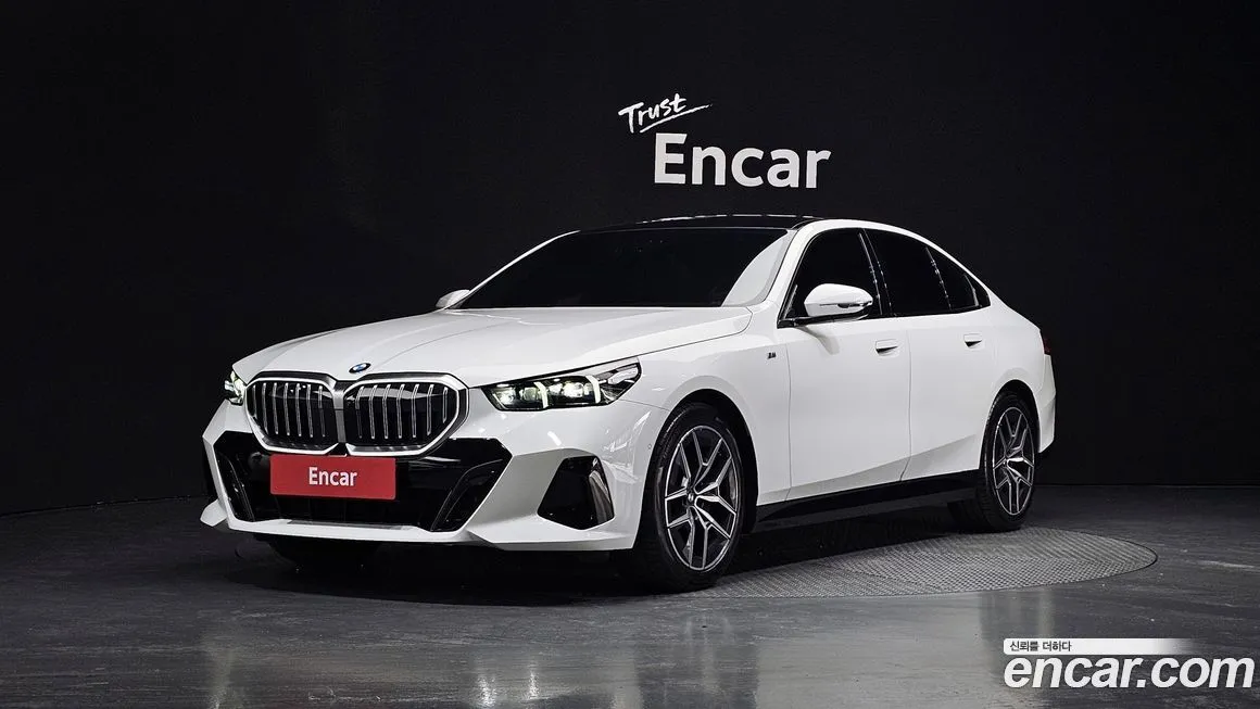 BMW 5-Series 2025 из KR, фото 1