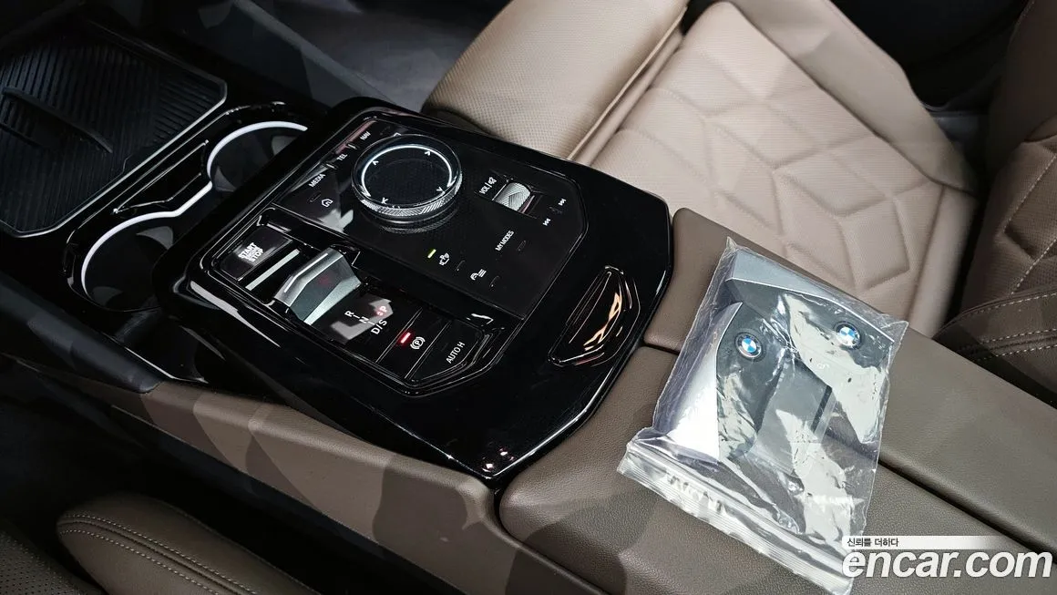 BMW 5-Series 2025 из KR, фото 10