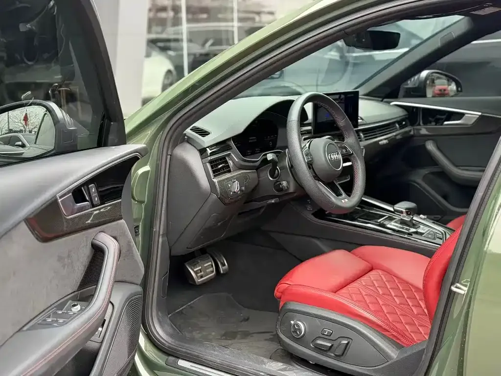 Audi S4 2025 из CN, фото 8