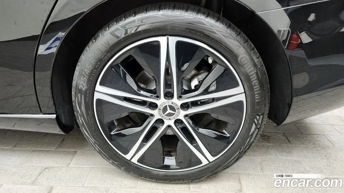 Mercedes-Benz A-Class 2025 из KR, фото 10