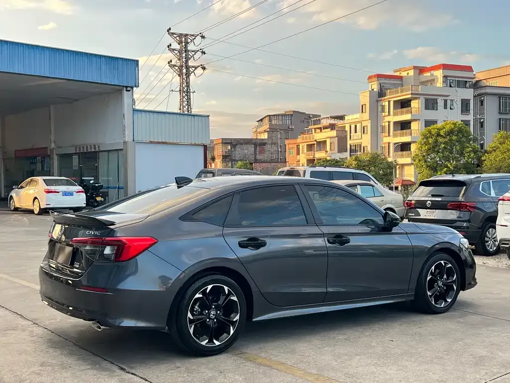 Honda Civic — фото 4
