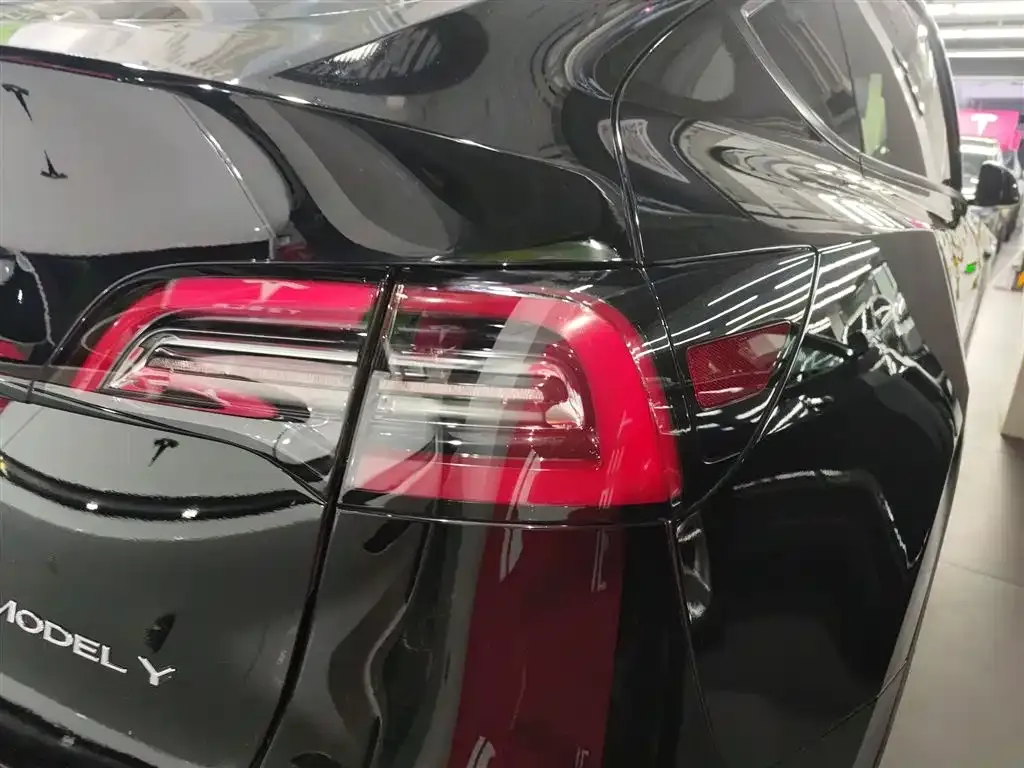 Tesla Model Y 2023 из CN, фото 5