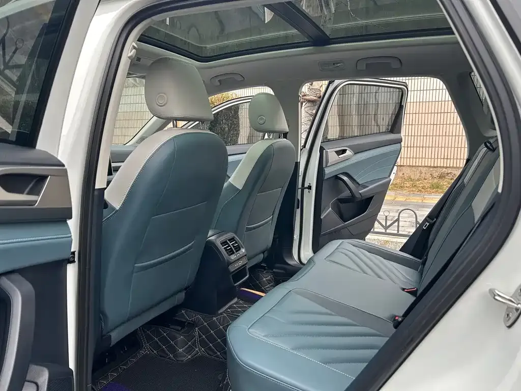Volkswagen Tharu 2023 из CN, фото 2