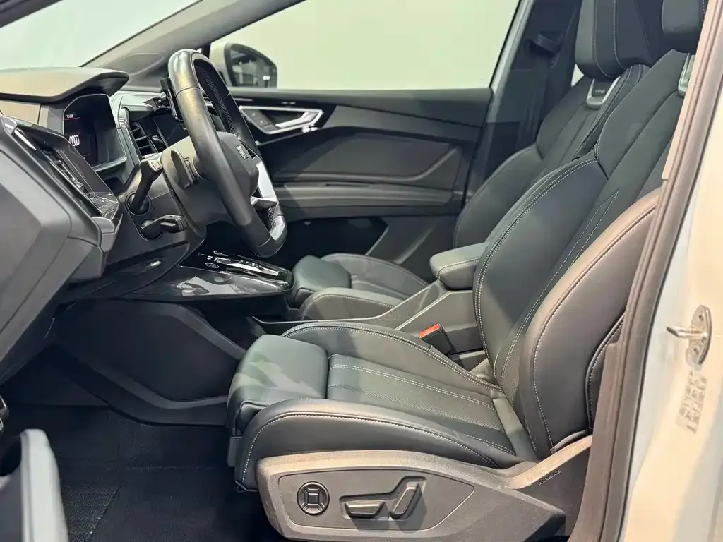 Audi Q4 e-tron 2024 из CN, фото 10