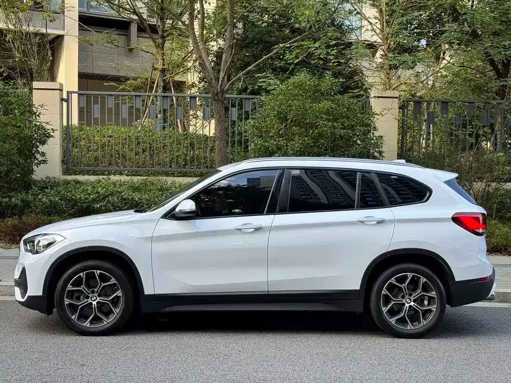 BMW X1 2022 из CN, фото 9