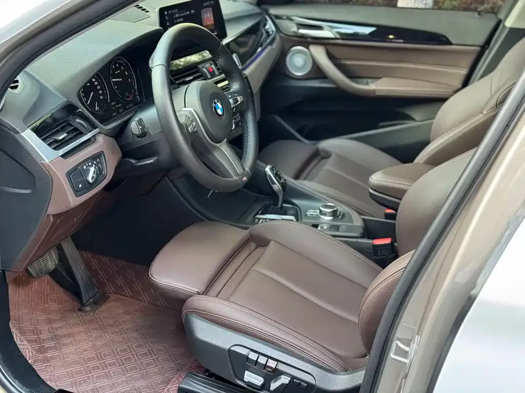 BMW X1 2022 из CN, фото 2