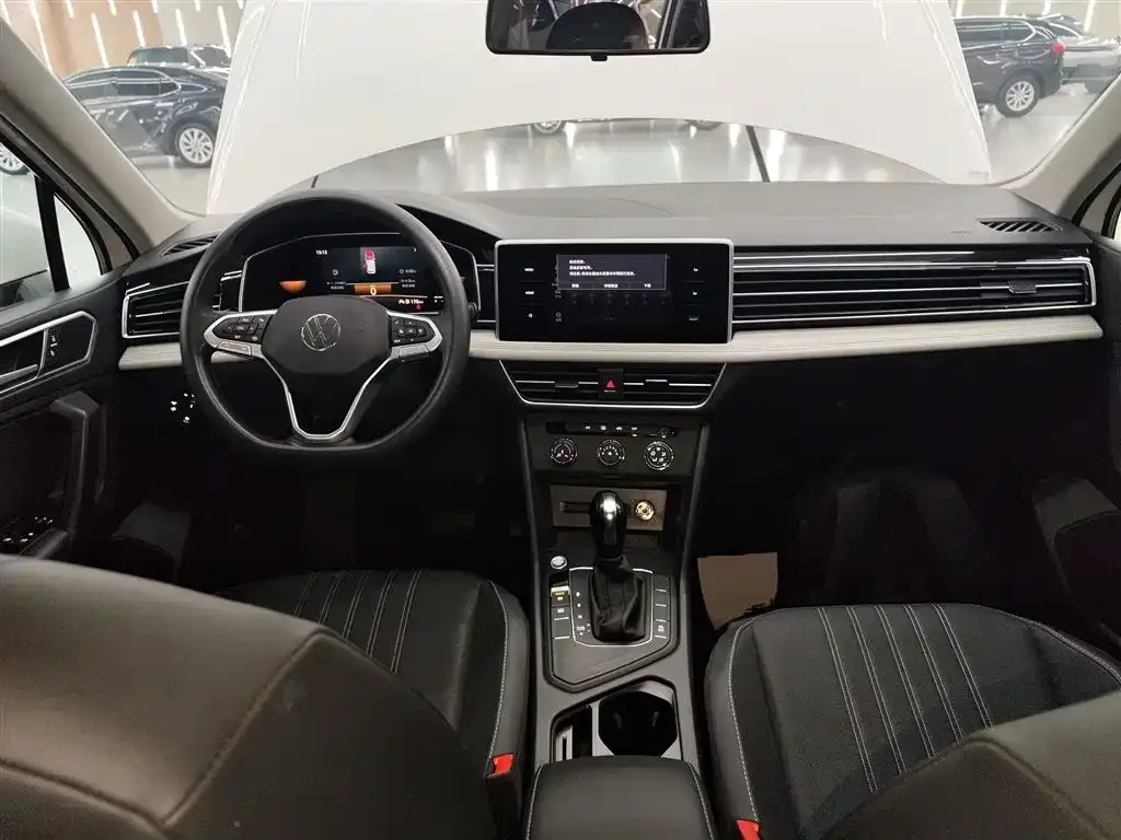 Volkswagen Tiguan L 2022 из CN, фото 3
