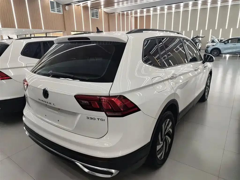 Volkswagen Tiguan L 2022 из CN, фото 7