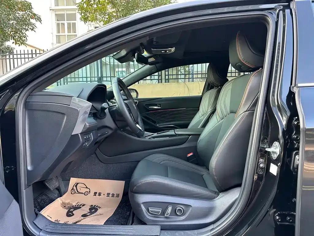 Toyota Avalon 2025 из CN, фото 2
