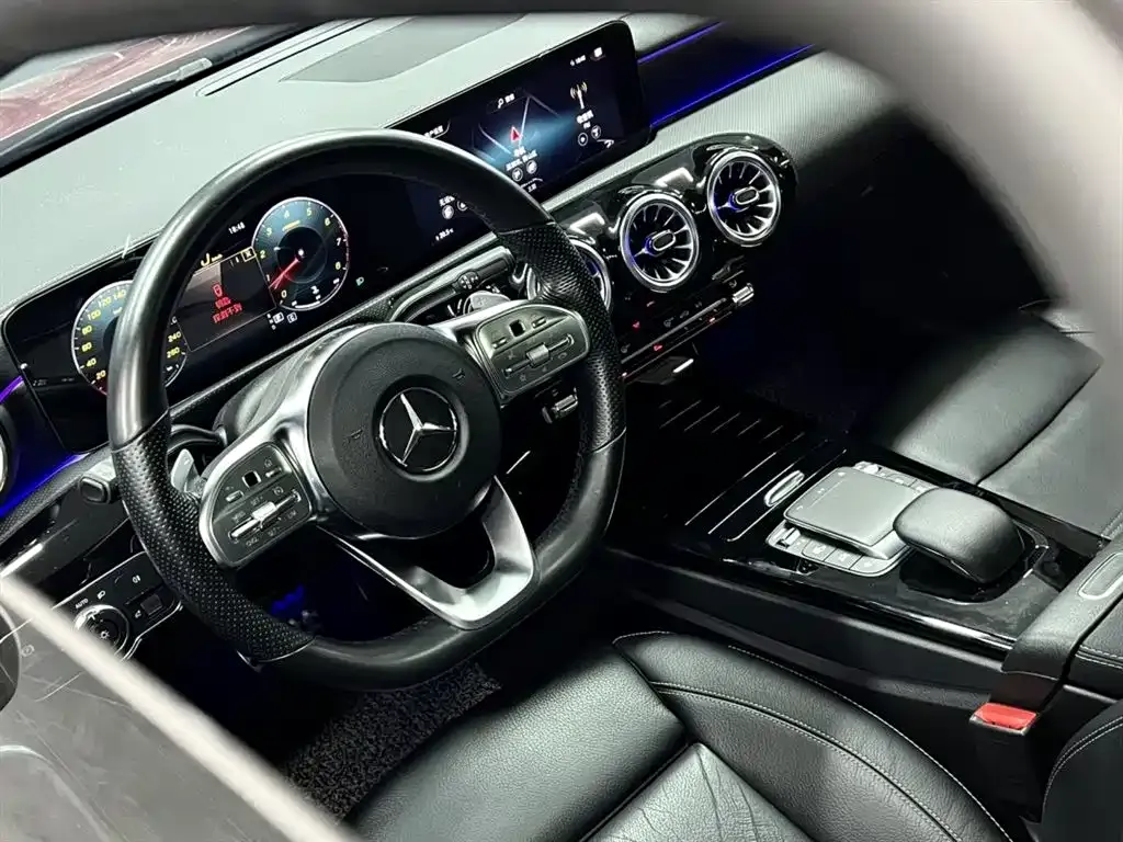 Mercedes-Benz CLA (Import) — фото 9