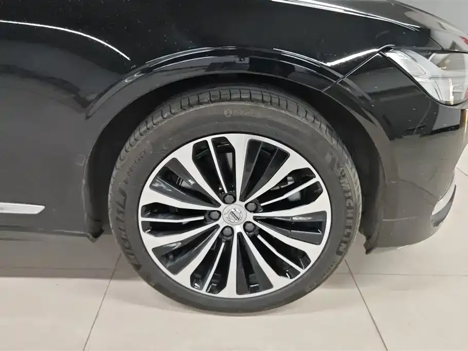 Volvo S90 2024 из CN, фото 2