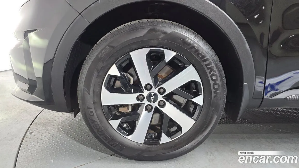 Kia Sorento — фото 7
