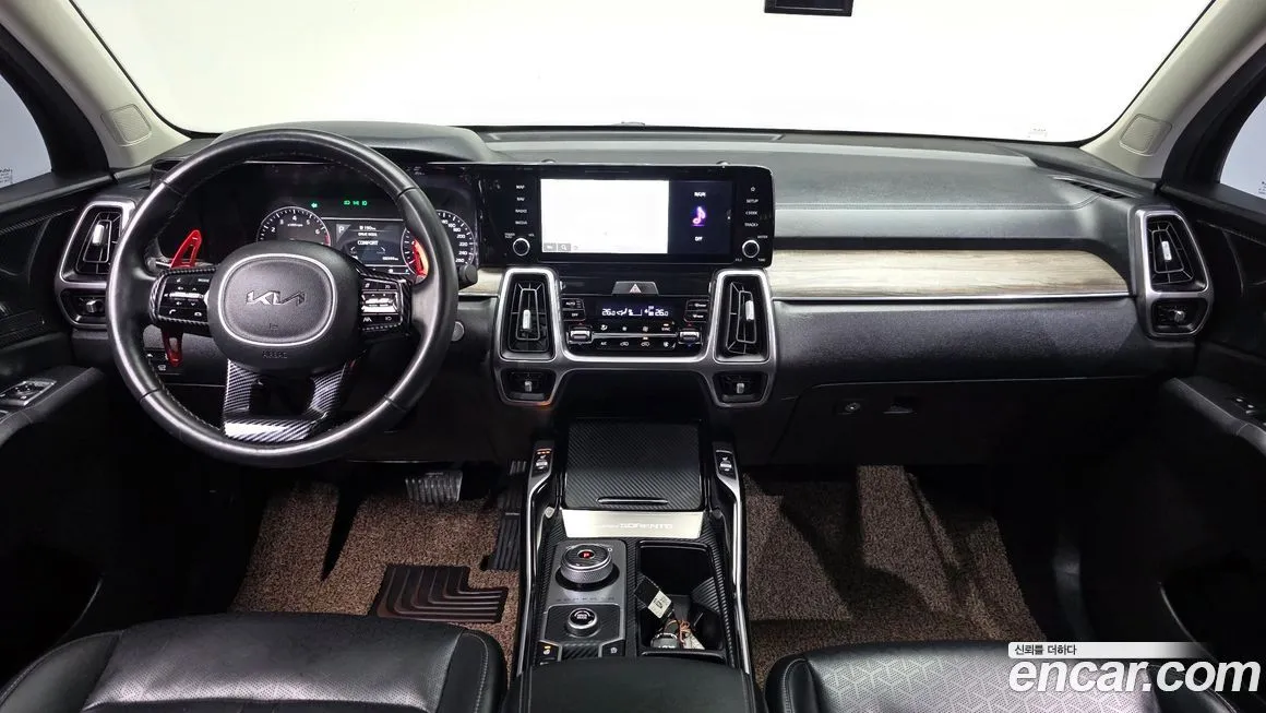 Kia Sorento — фото 10