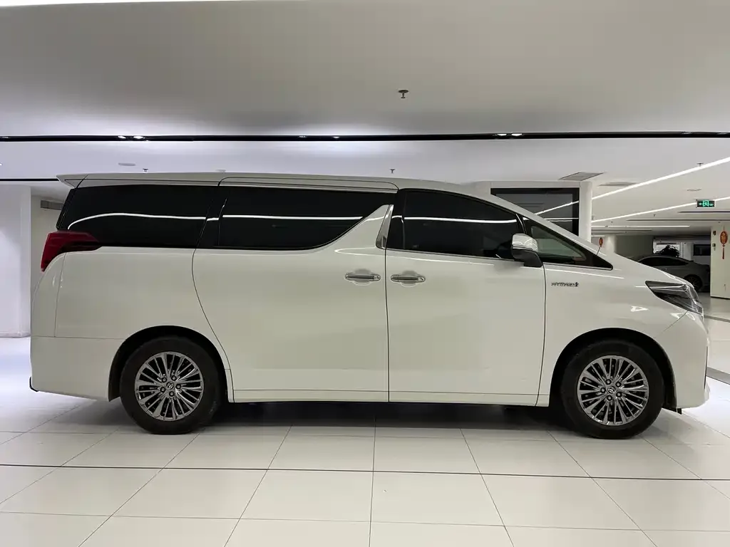 Toyota Alphard 2021 из CN, фото 3