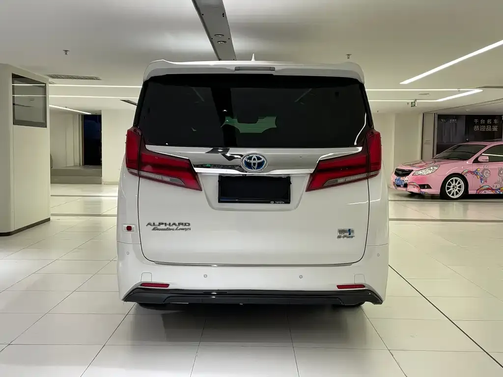 Toyota Alphard 2021 из CN, фото 5