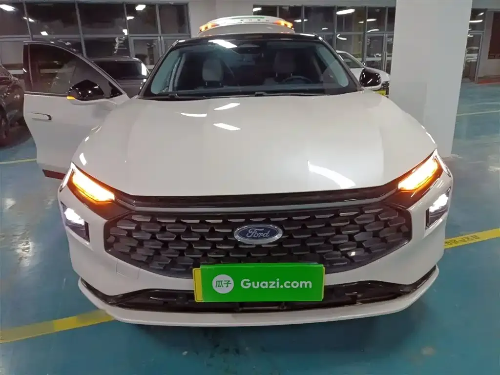 Ford Mondeo 2022 из CN, фото 5