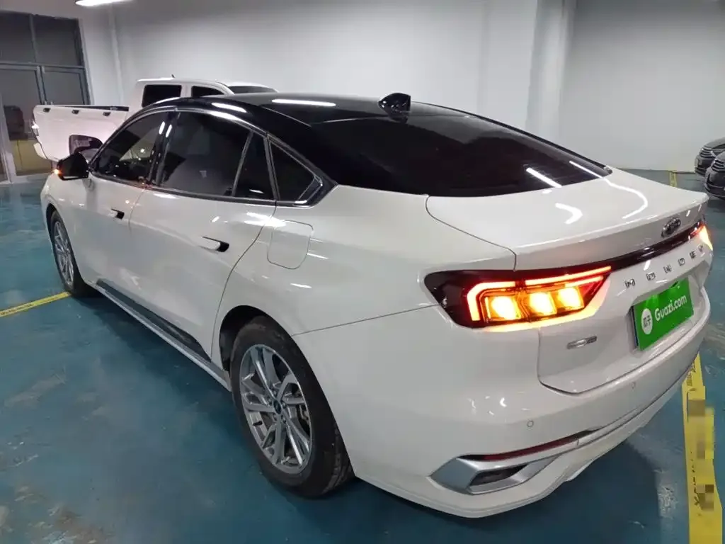 Ford Mondeo 2022 из CN, фото 4
