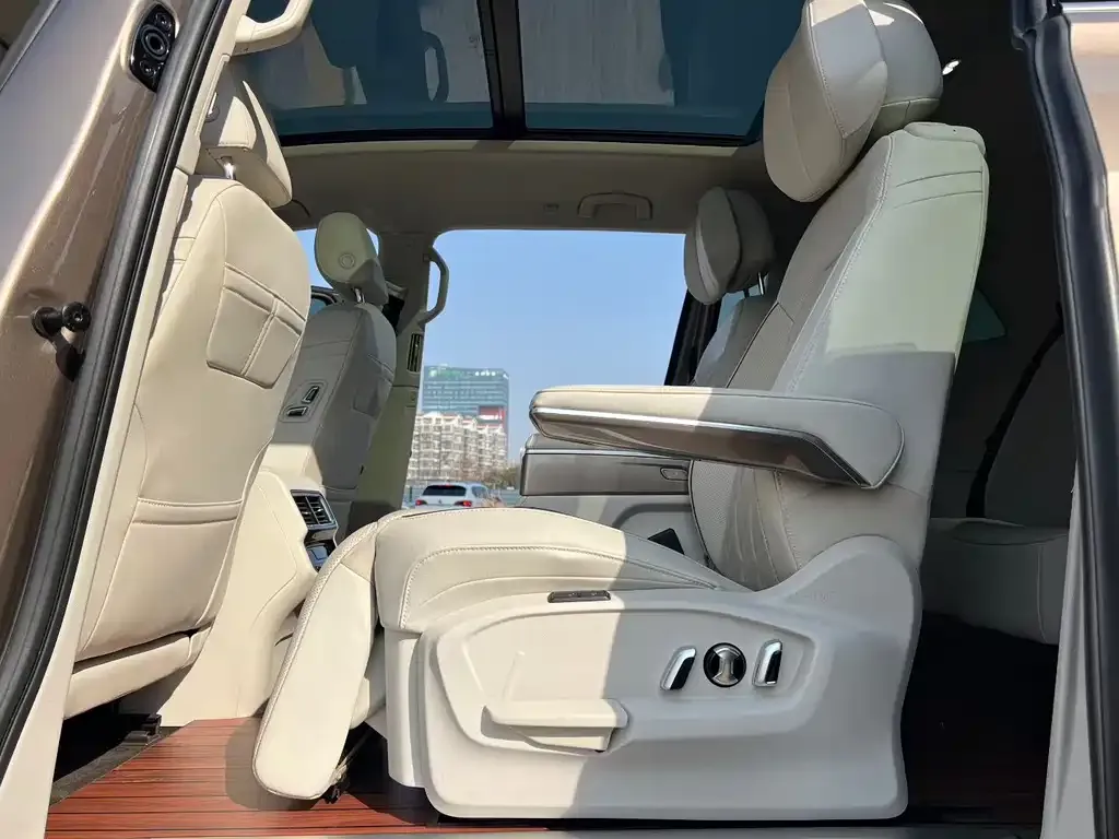 Volkswagen Viloran 2022 из CN, фото 5