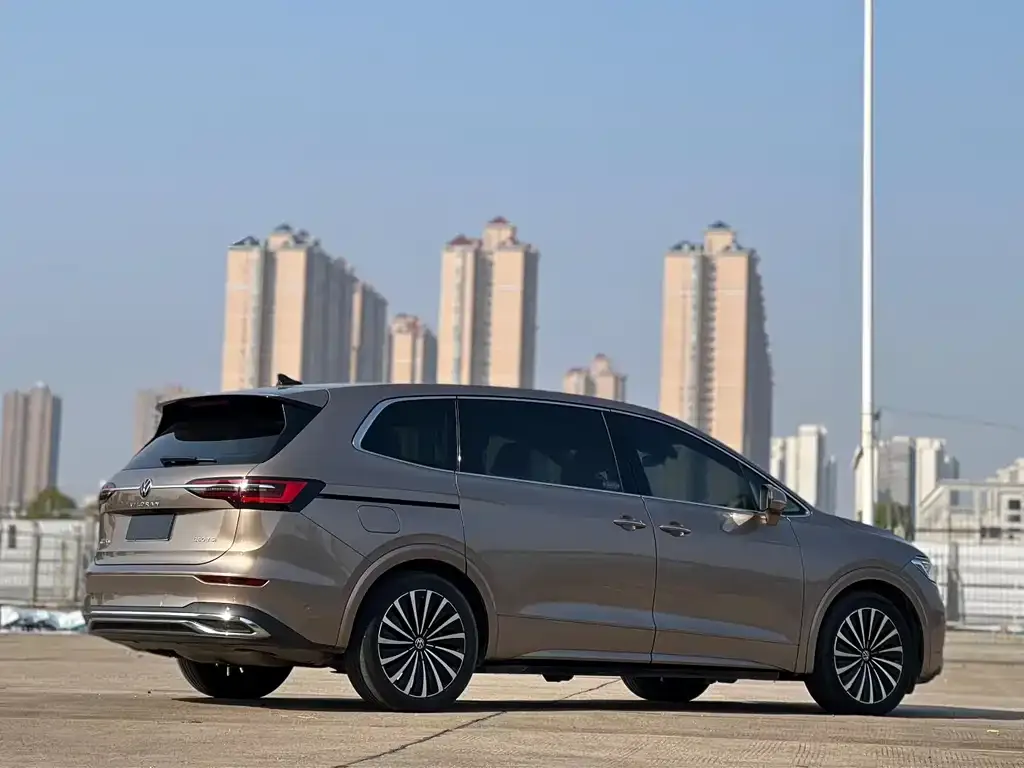 Volkswagen Viloran 2022 из CN, фото 3
