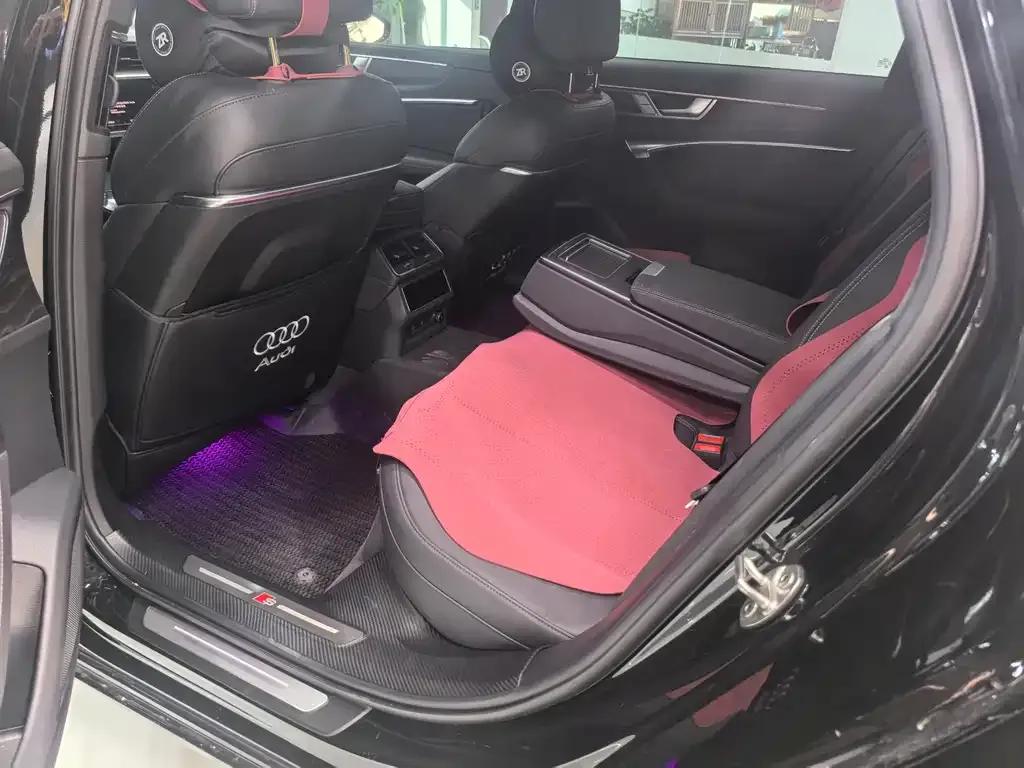 Audi A6L 2025 из CN, фото 4