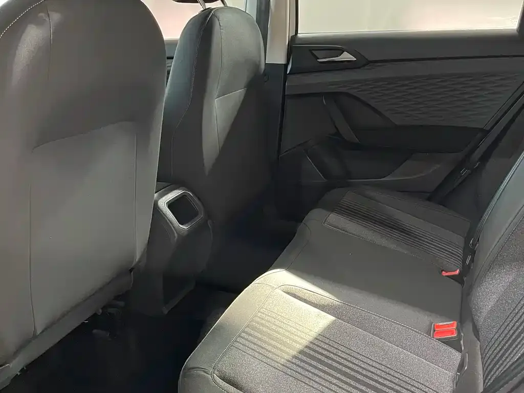 Volkswagen Tharu 2022 из CN, фото 7
