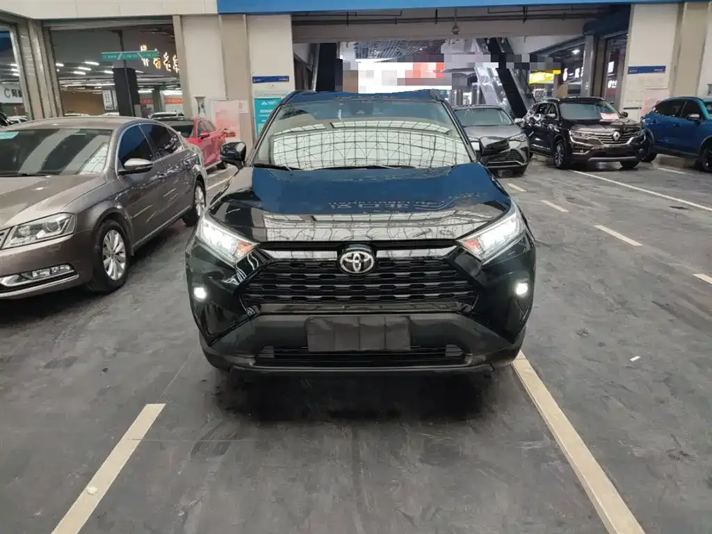 Toyota RAV4 2024 из CN, фото 5