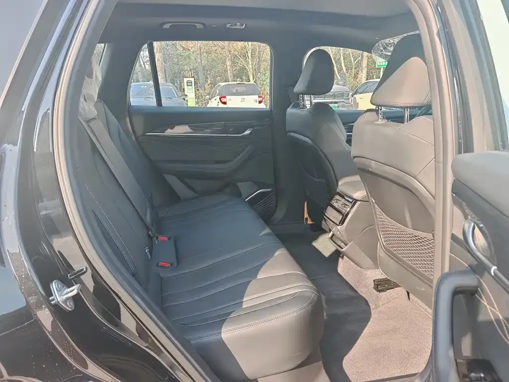 Geely Xingyue L 2026 из CN, фото 7