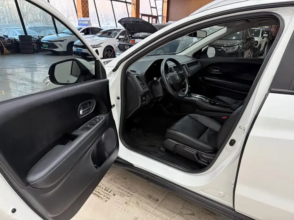 Honda Vezel 2021 из CN, фото 6