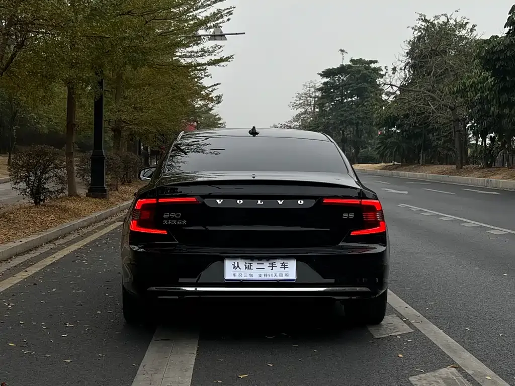 Volvo S90 2022 из CN, фото 3