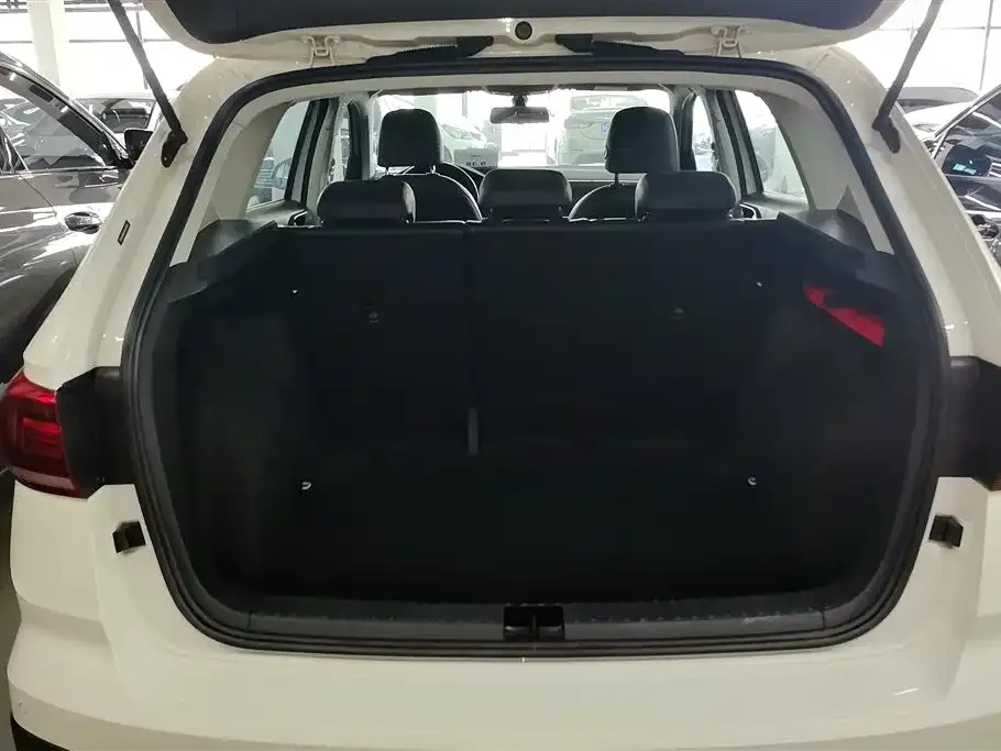 Volkswagen Tharu 2021 из CN, фото 7
