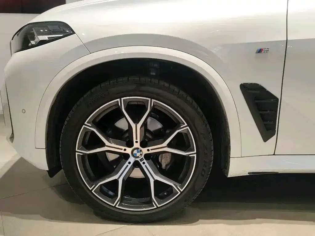 BMW X5 2024 из CN, фото 6