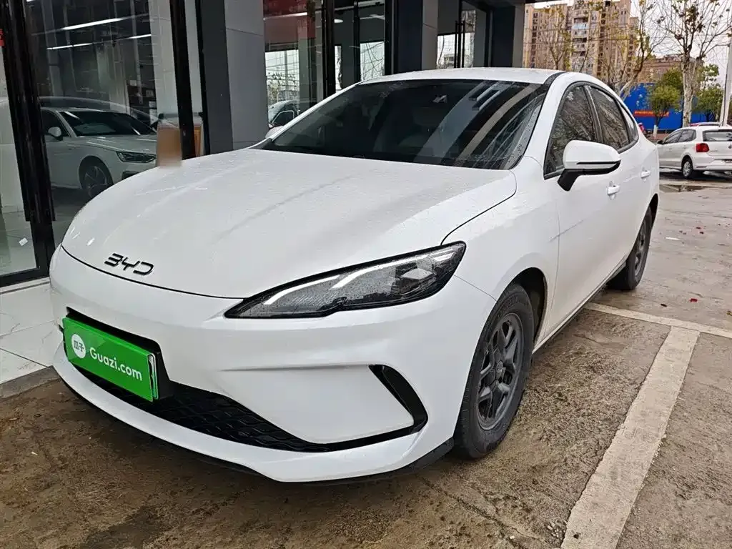 BYD Seal 05 DM-i — фото 5