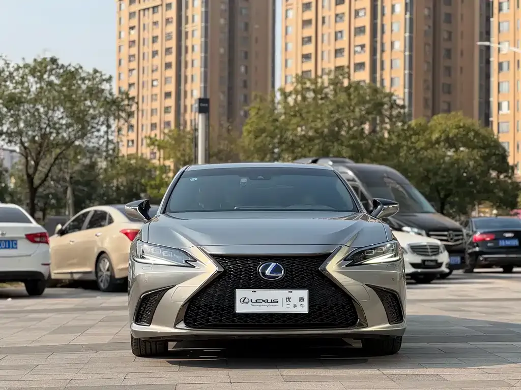 Lexus ES 2022 из CN, фото 9