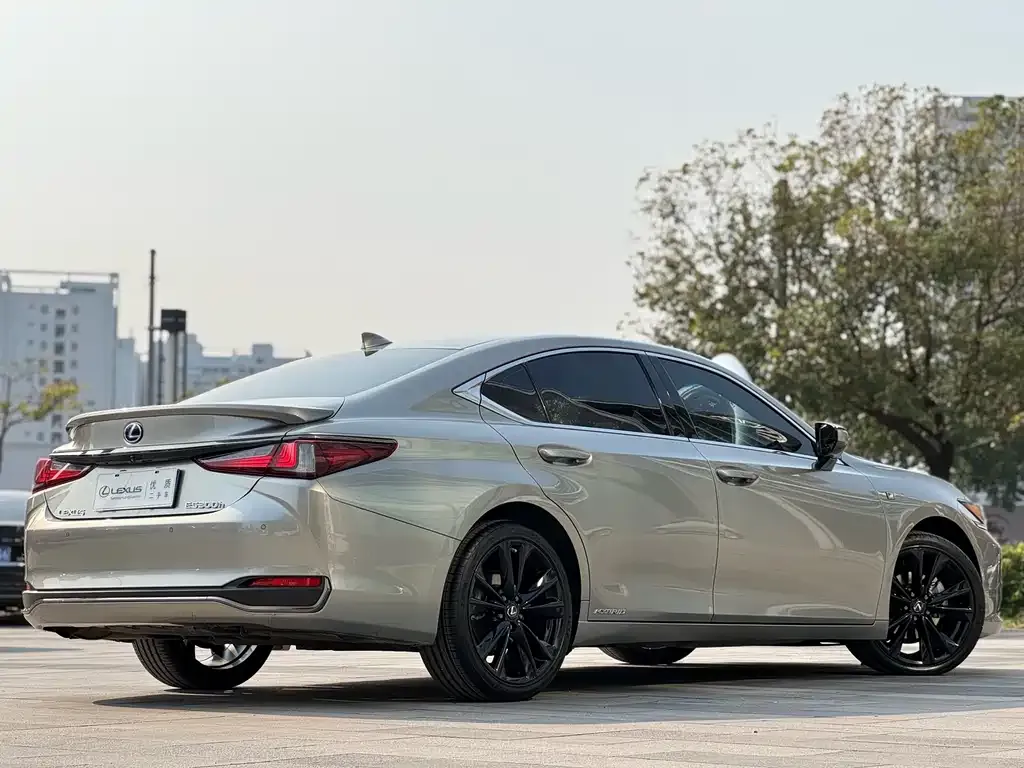 Lexus ES 2022 из CN, фото 2