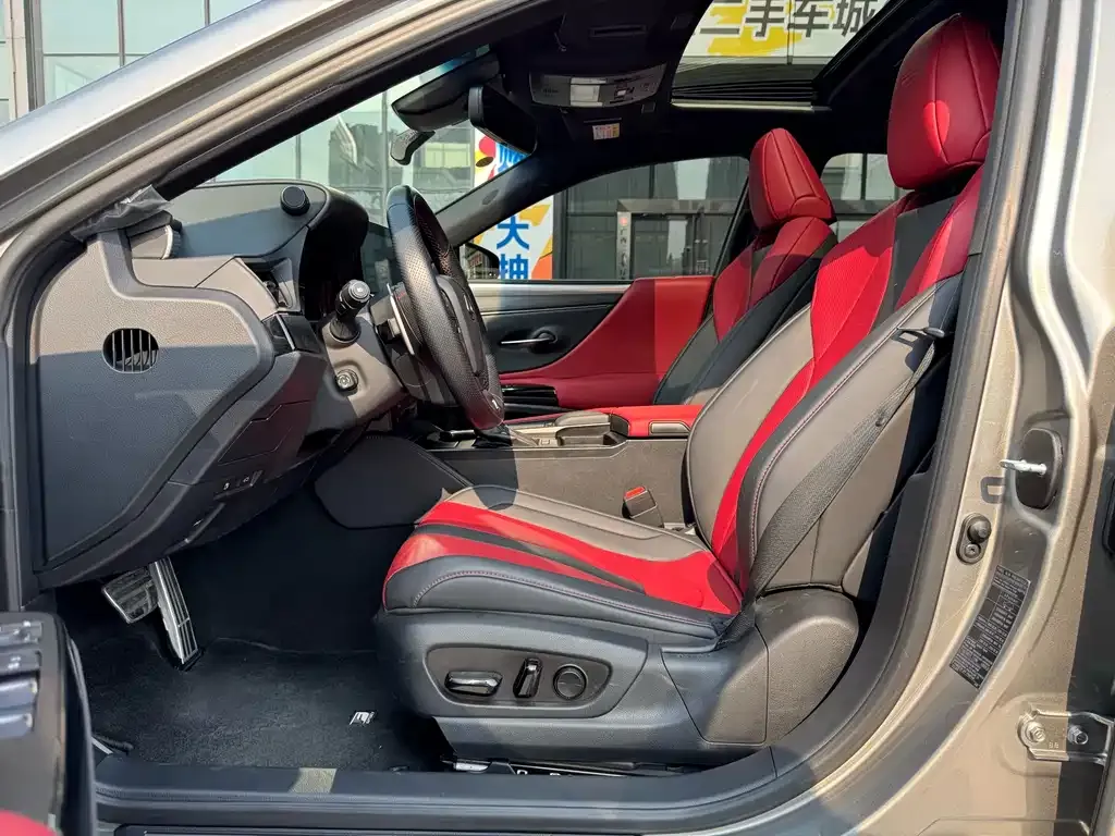 Lexus ES 2022 из CN, фото 7